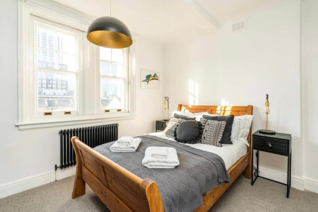 3 X Bedroom Riverside Flat With Hot Tub On Roof Terrace ロンドン エクステリア 写真